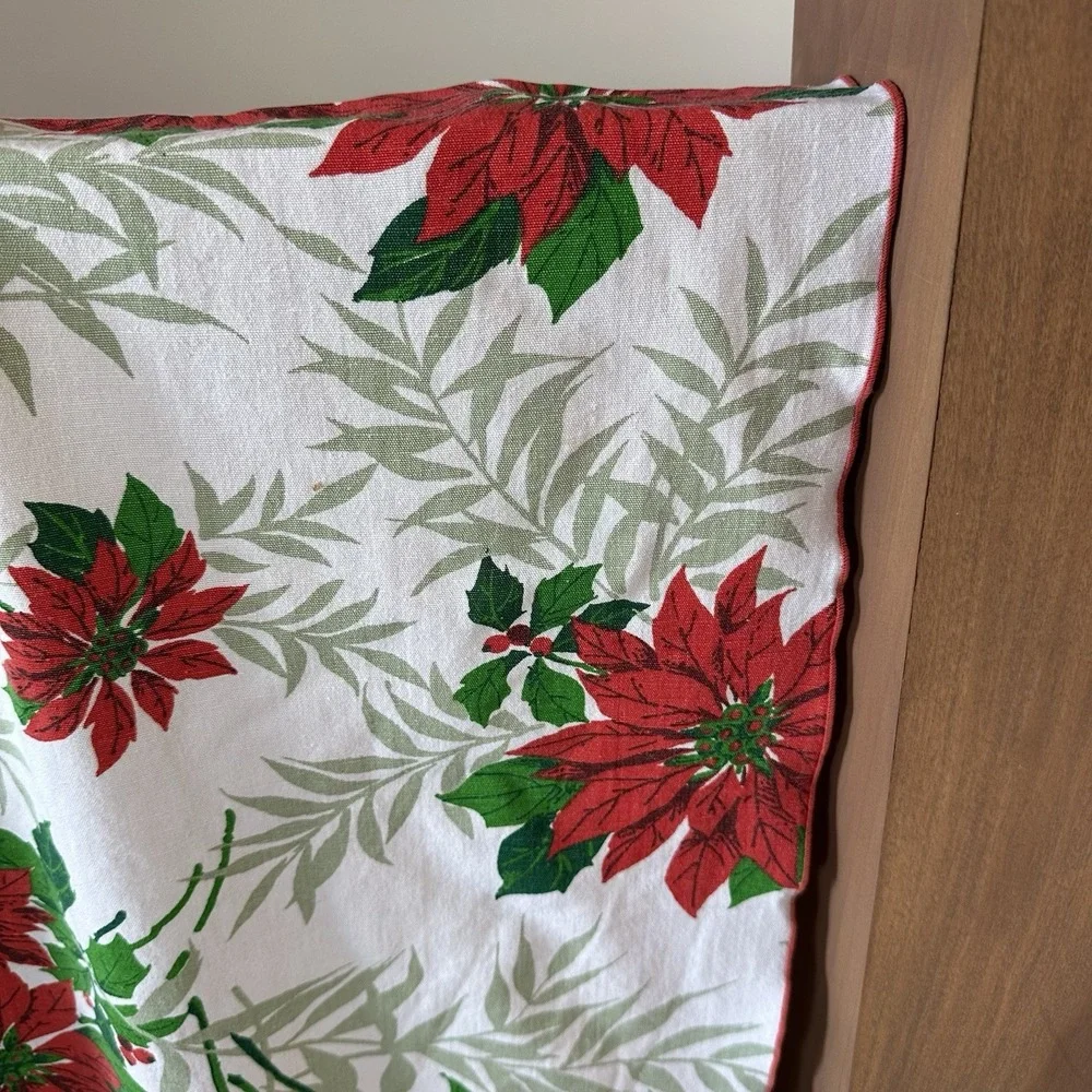 VTG Poinsettia‎ Holly Christmas Tablecloth Rectangle 70x56